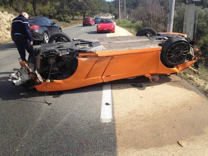 Lamborghini Bicolore Crash in France-6