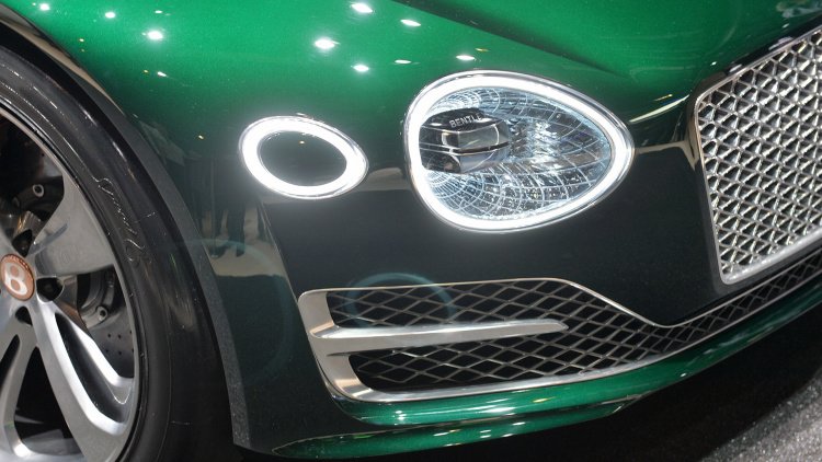 Bentley EXP10 Speed 6 Concept headlights