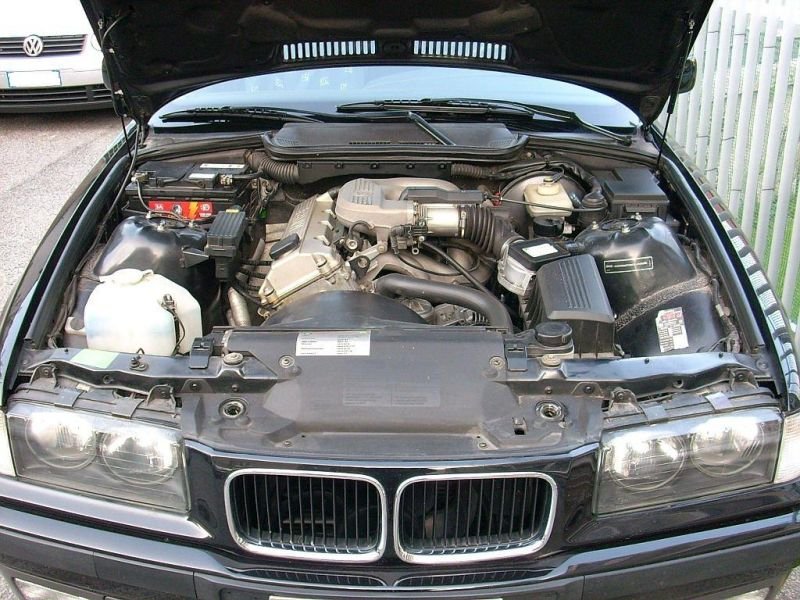 BMW 316 Engine Bay