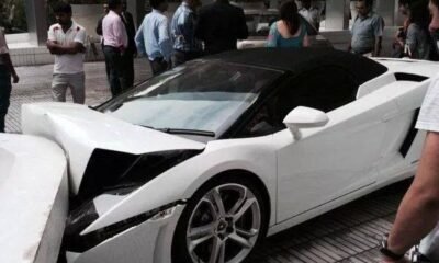 Lamborghini Gallardo Spyder crash in Delhi