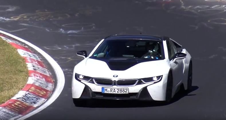 BMW i8 Convertible- Roadster Prototype spotted