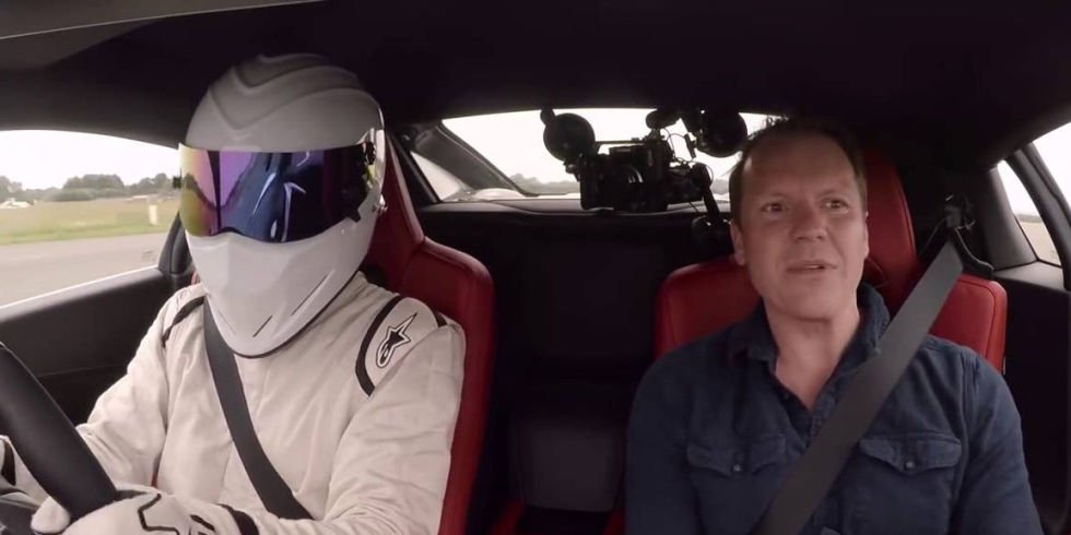The Stig vs Acura NSX at Top Gear test track