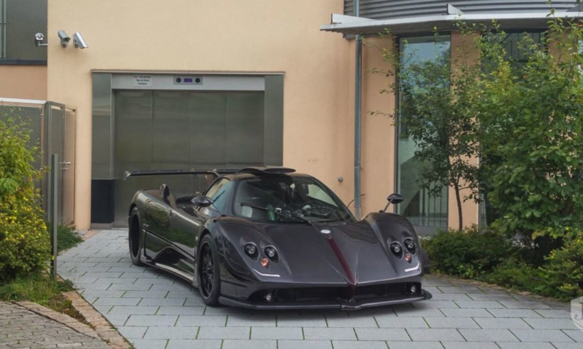 Rare Low Mileage Full Carbon Pagani Zonda 760 For Sale In Germany The Supercar Blog