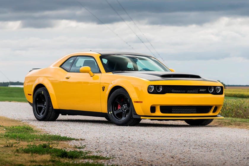 Watch a 2018 Dodge Challenger SRT Demon Clock 211 MPH!