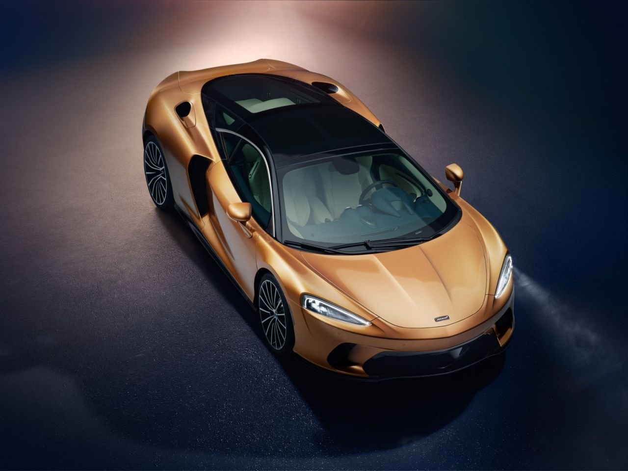 2020-McLaren GT-4