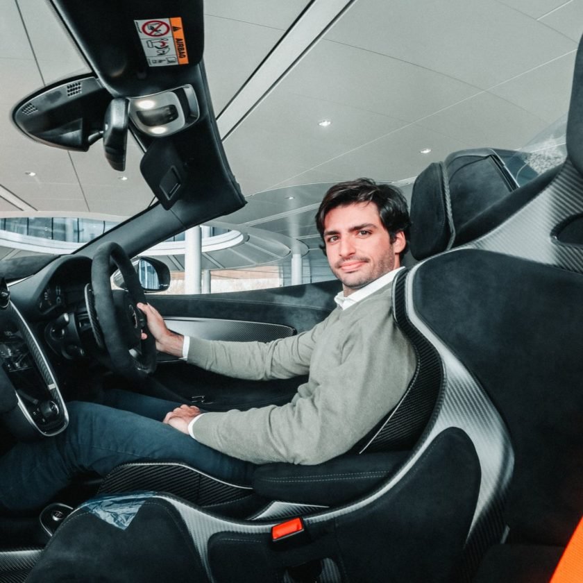 Custom McLaren 600LT Spider delivered to McLaren F1 Driver Carlos Sainz ...