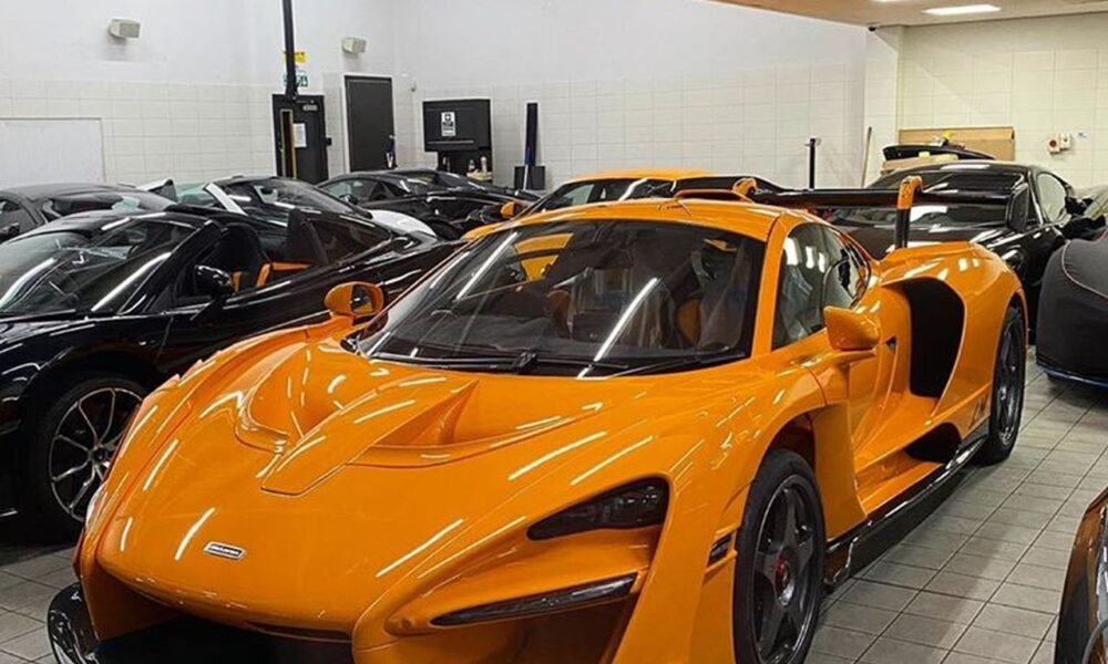 Ultra Rare Mclaren Senna Lm Arrives At A Dealership The Supercar Blog 9279