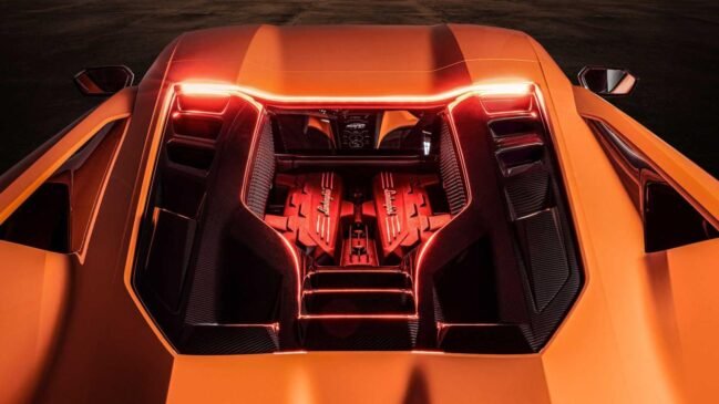 Lamborghini Revuelto debuts with a 1001 HP V12 Hybrid - The Supercar Blog