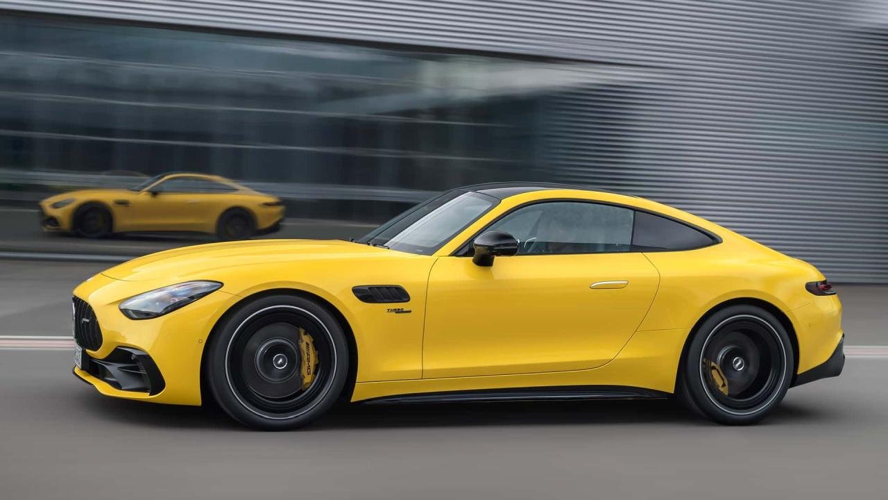 mercedes-amg-gt-43-coupe-2024 (1)