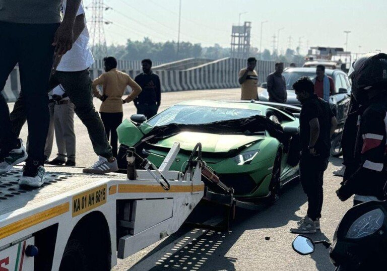 Lamborghini Aventador SVJ crashes in India - The Supercar Blog