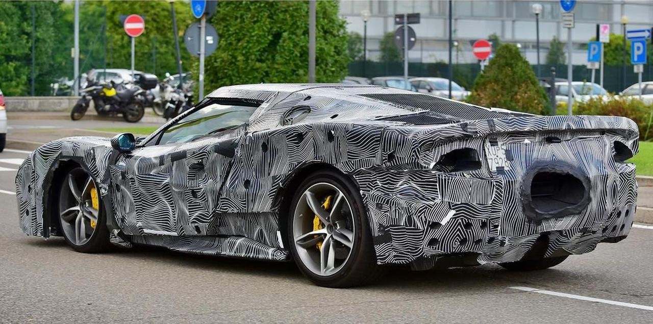 Ferrari 296 GTB facelift test mule spied-2