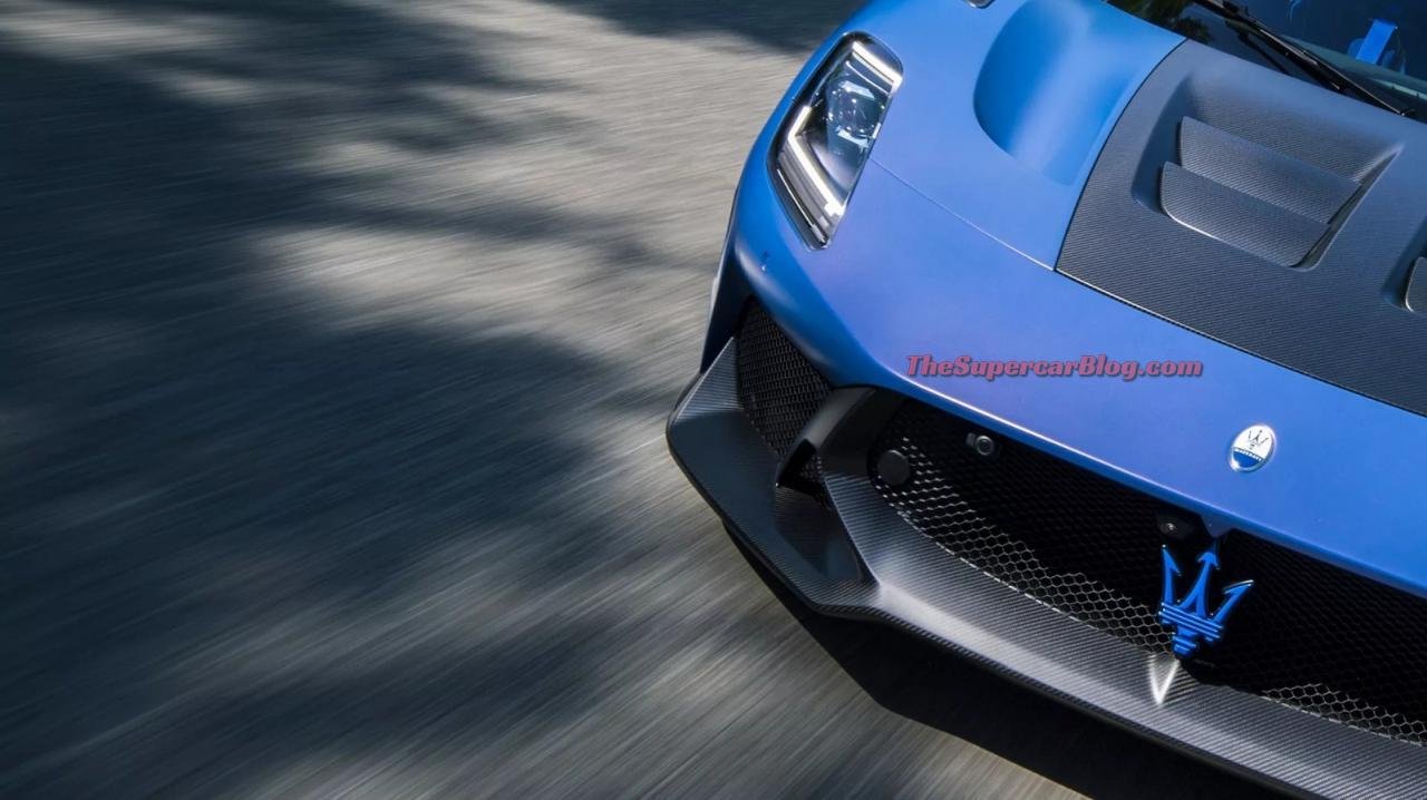 Maserati MC20 GT2 Stradale teaser-1