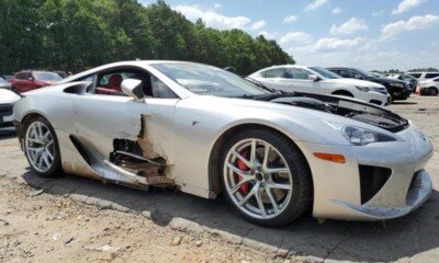 Wrecked Lexus LFA-Copart-2