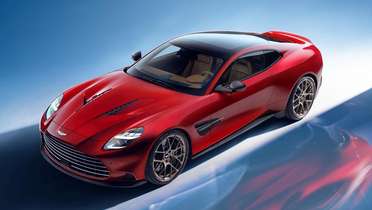 2025 Aston Martin Vanquish 01