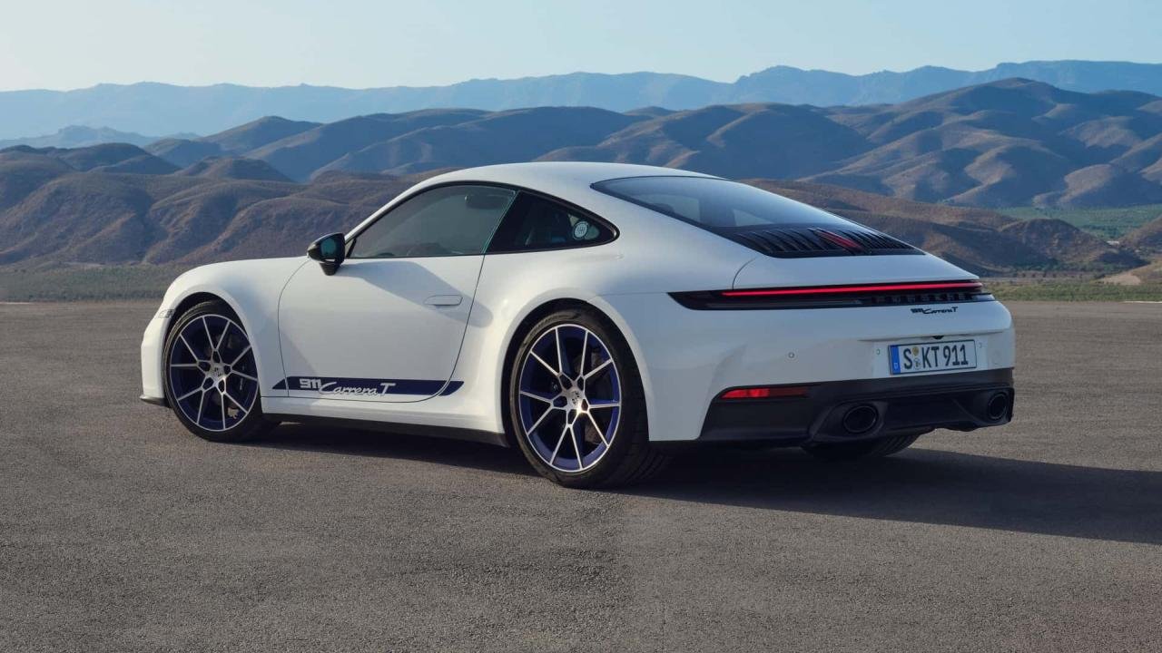 2025-porsche-carrera-t-coupe (1)