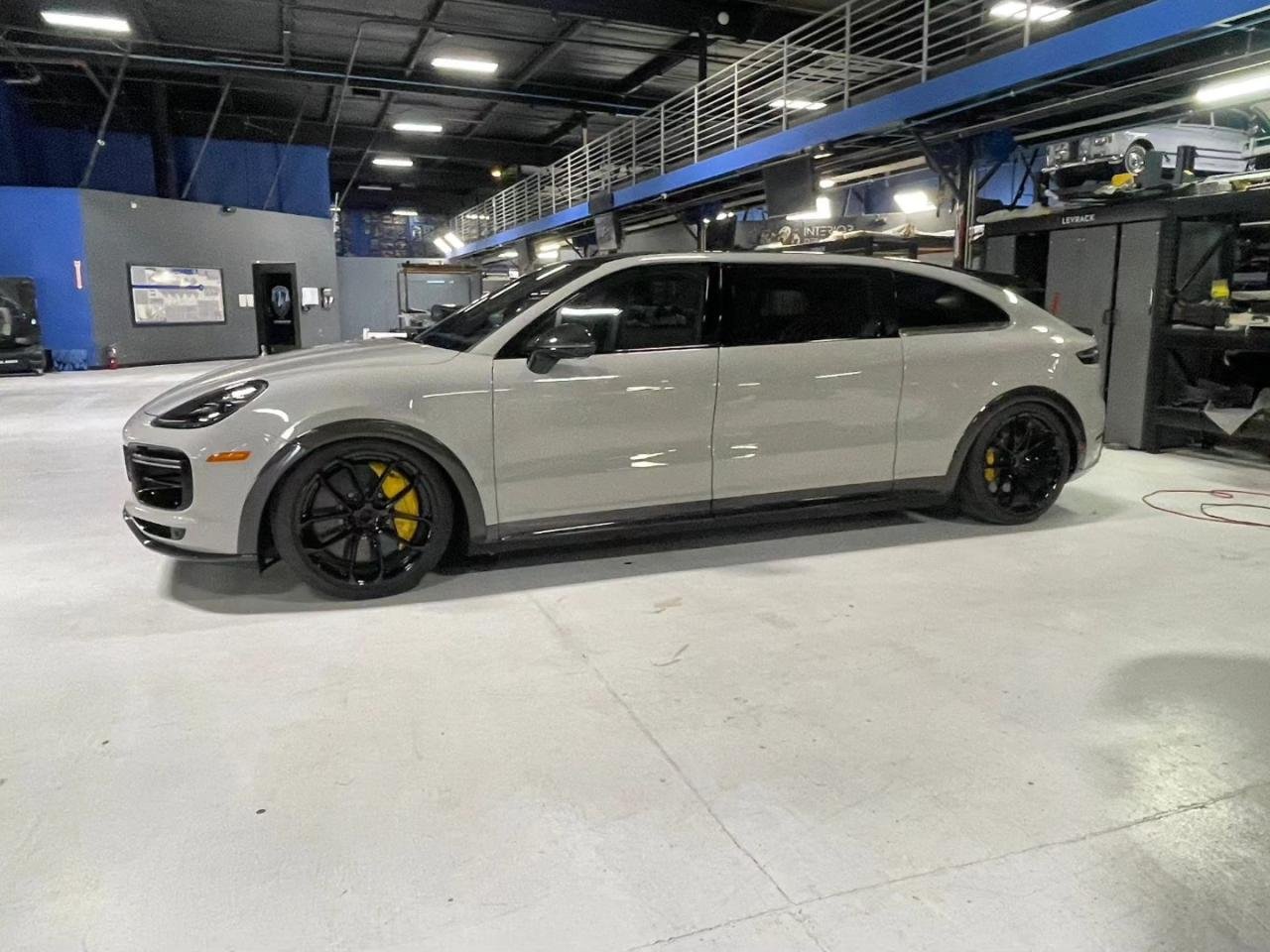 Porsche Cayenne Turbo GT minivan-Mark Zuckerberg-1