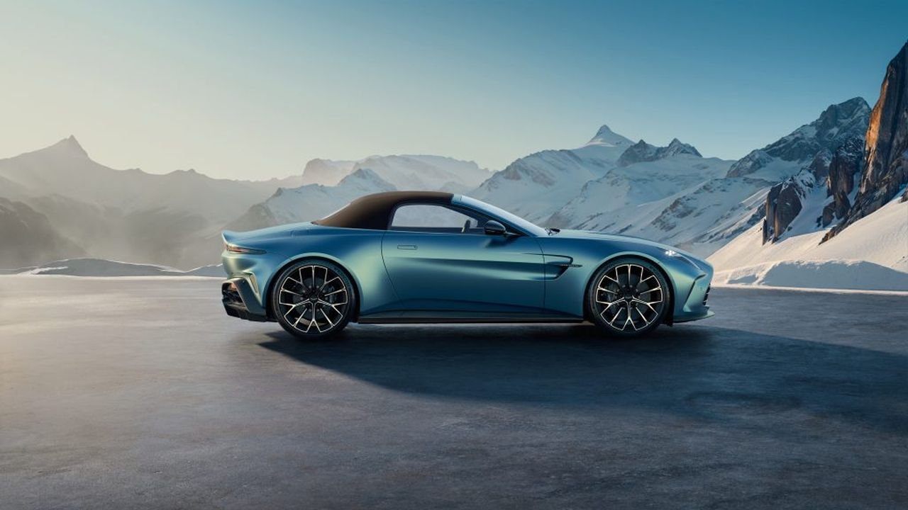 2026 Aston Martin Vantage Roadster-Leaked-3