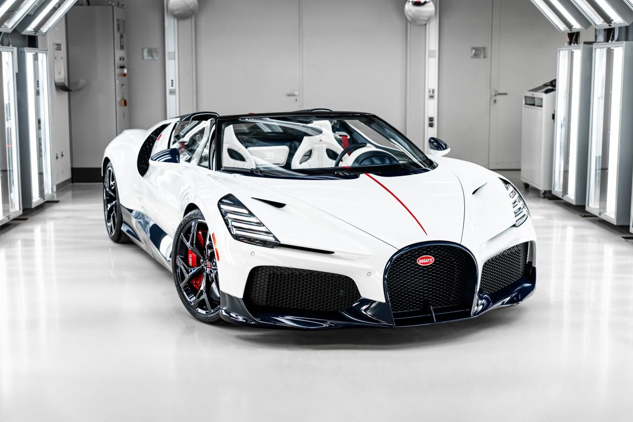 05 BUGATTI 1rst Mistral Deliveries