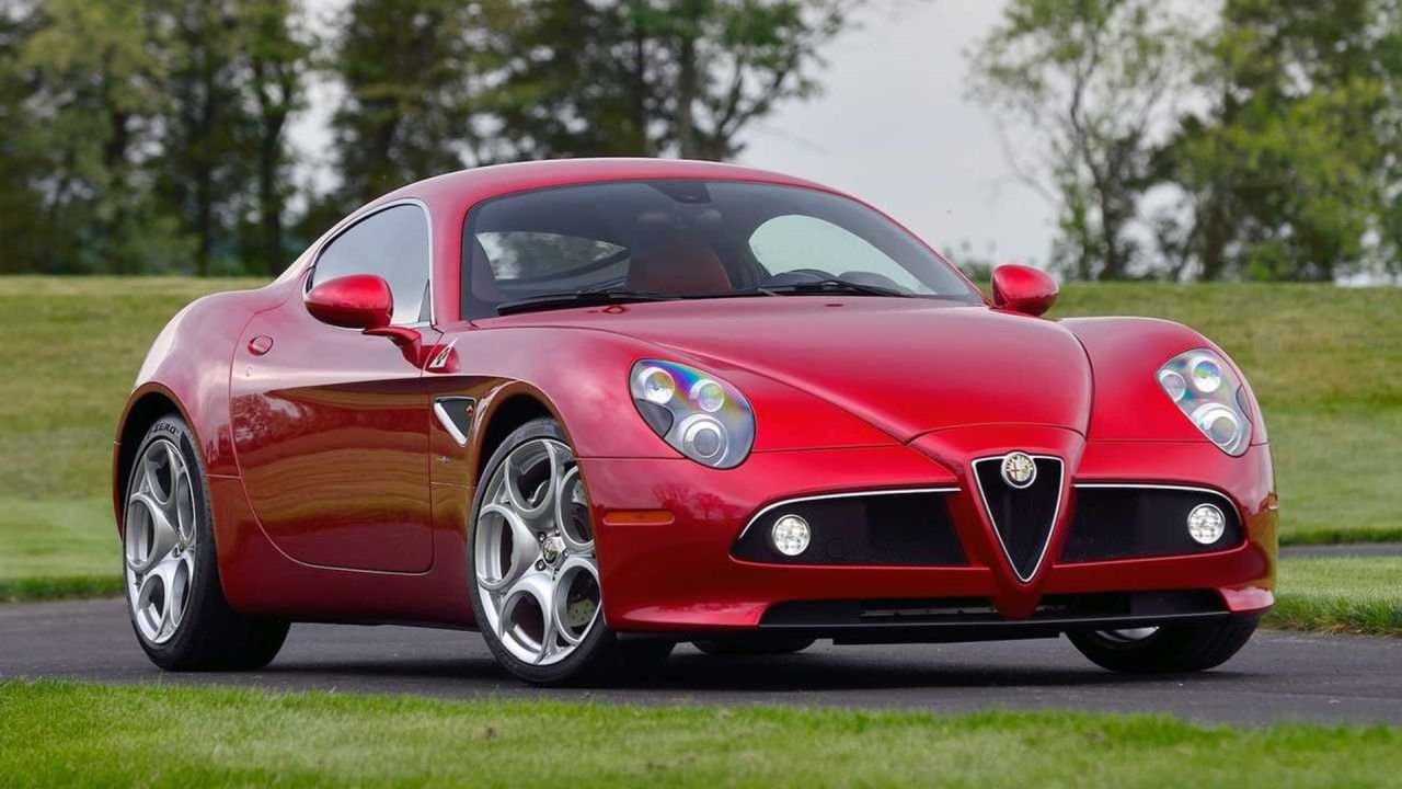 alfa-romeo-8c-competizione