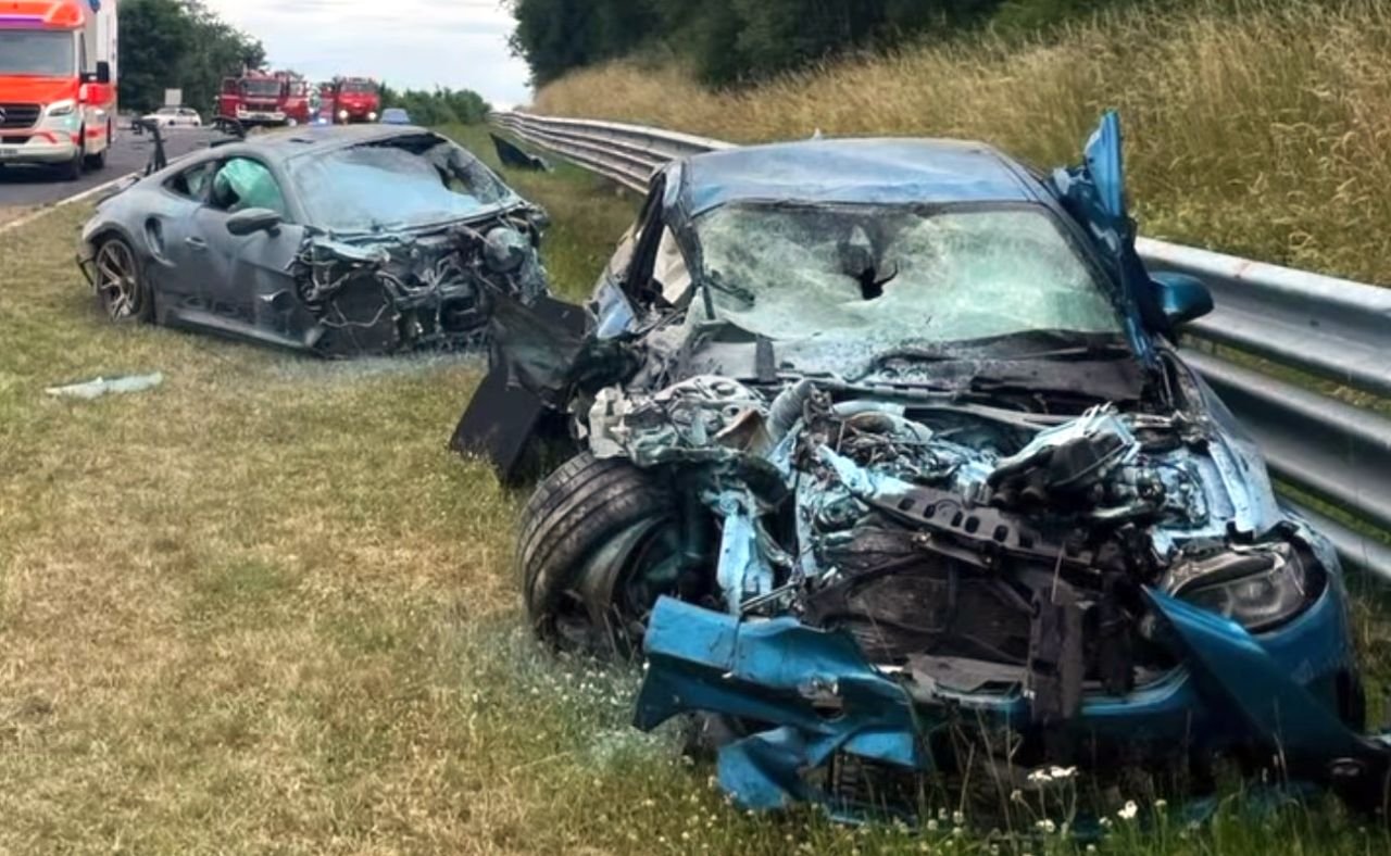 Porsche 911 GT3 RS M2 crash Nurburgring-2