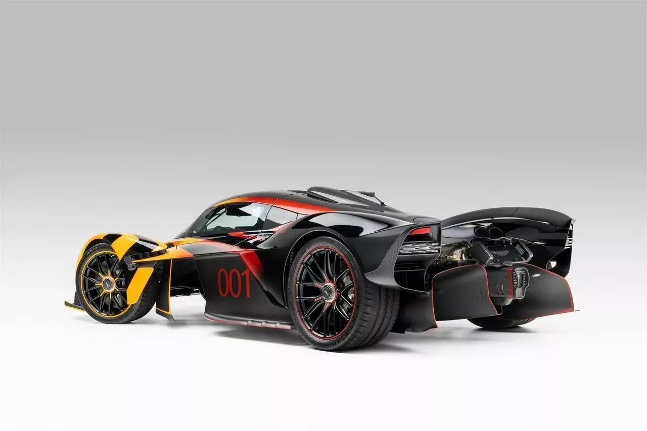 Aston-Martin-Valkyrie-For-Sale-USA-23