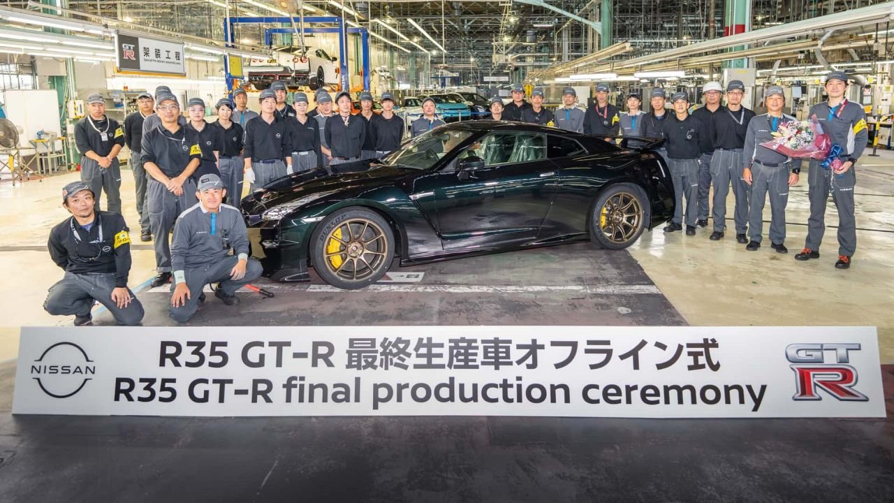 Nissan GT-R R35 final unit-2