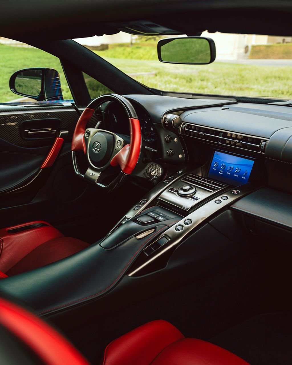 2012-lexus-lfa-f-sport-sale-dubai