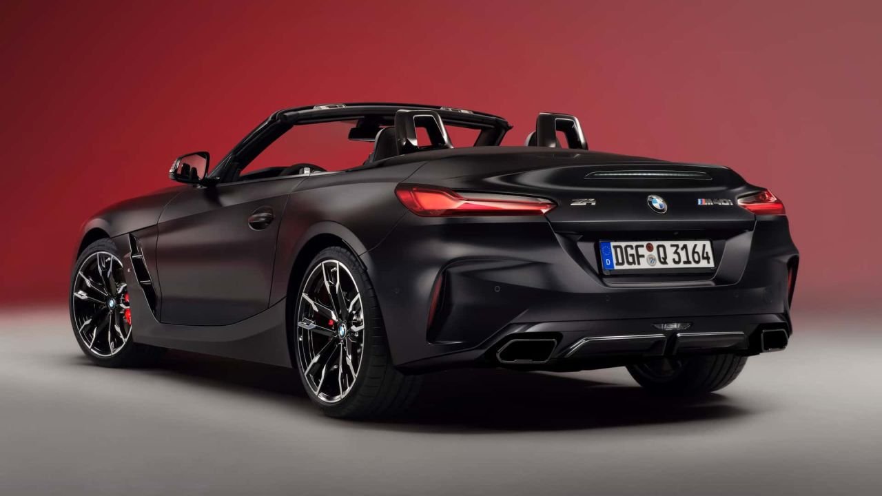 2026-bmw-z4-final-edition-rear-3-4