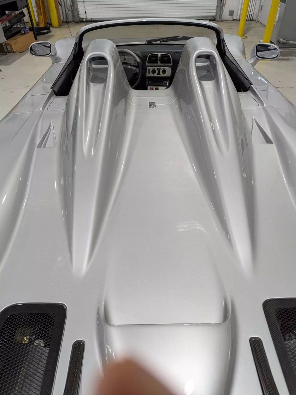 Mercedes-CLK-GTR-Roadster-FBI-4