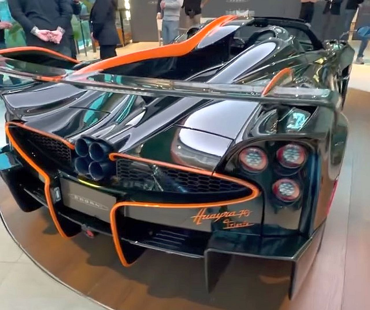 Pagani Huayra 70 Roadster-Trionfo-1