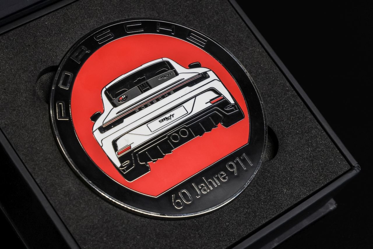 Porsche 911 ST 1724-4