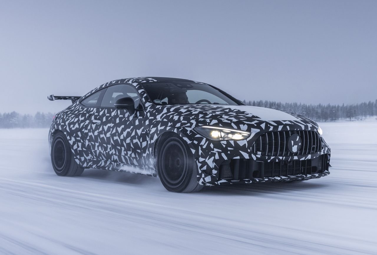Mercedes-AMG-Mythos-CLE-3