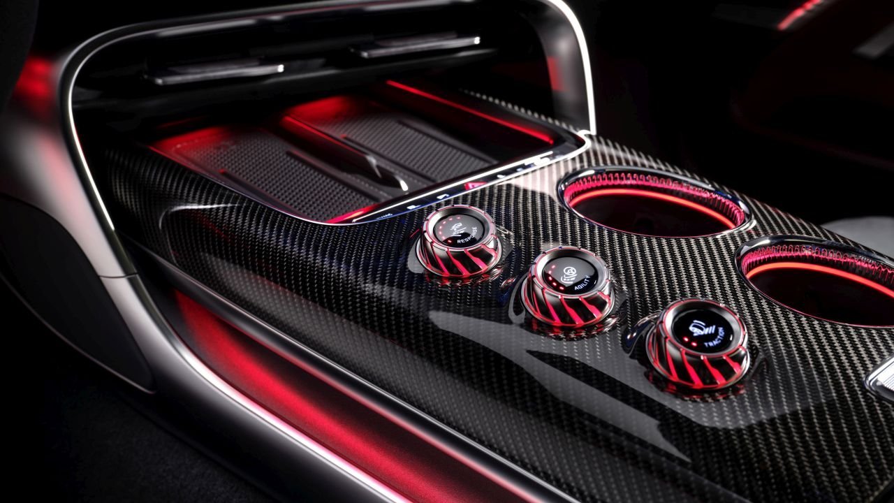 Mercedes-AMG-GT-4-Door-Coupe-interior-2